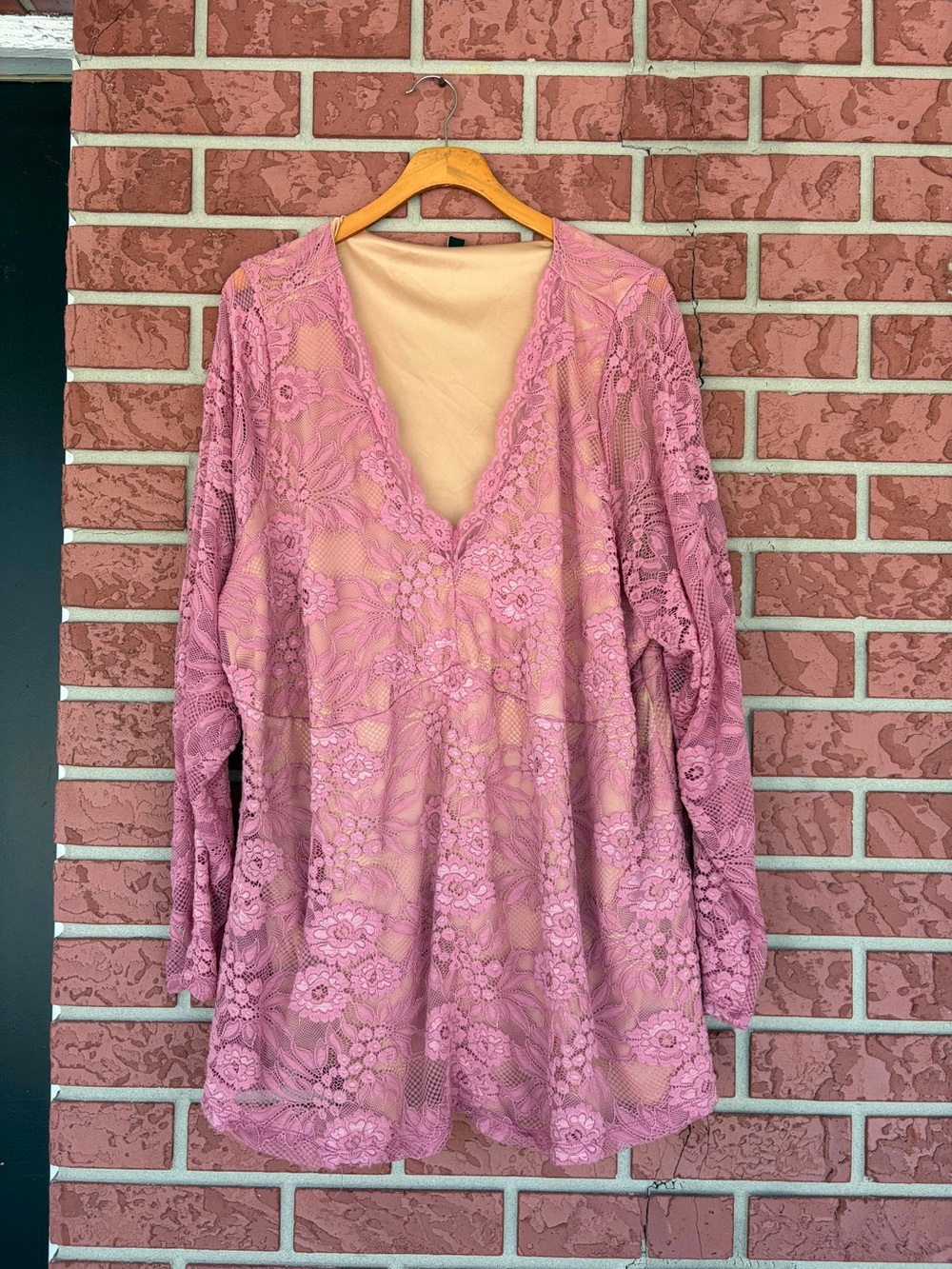 torrid Rose Pink Sheer Floral Lace V-Neck Tunic